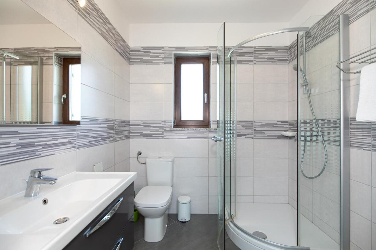 Apartments Otia Seaview ポラト エクステリア 写真