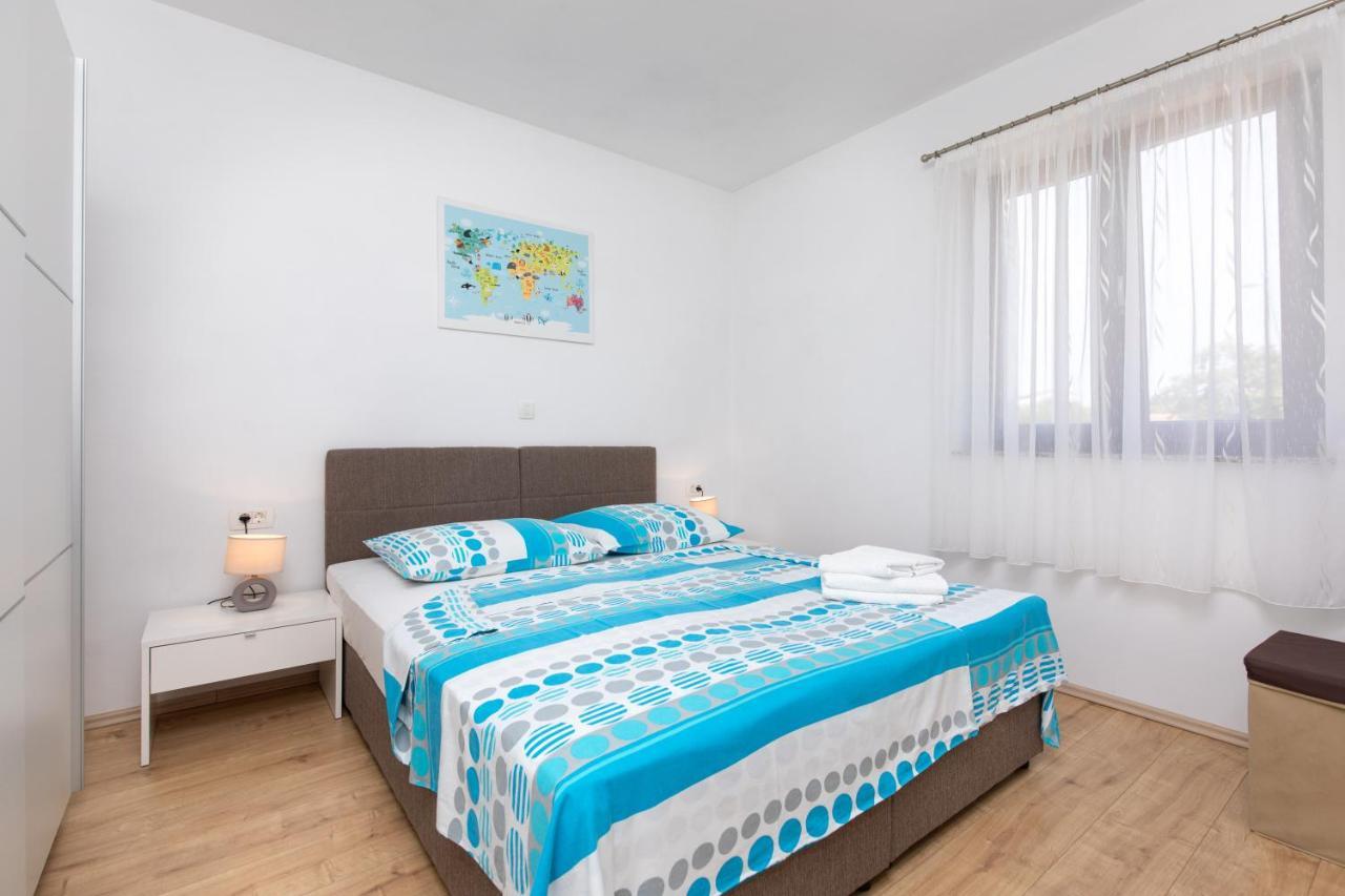 Apartments Otia Seaview ポラト エクステリア 写真