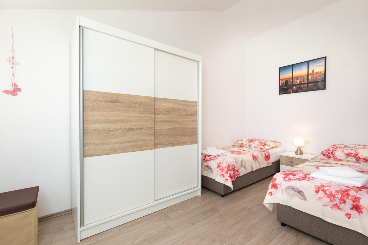 Apartments Otia Seaview ポラト エクステリア 写真